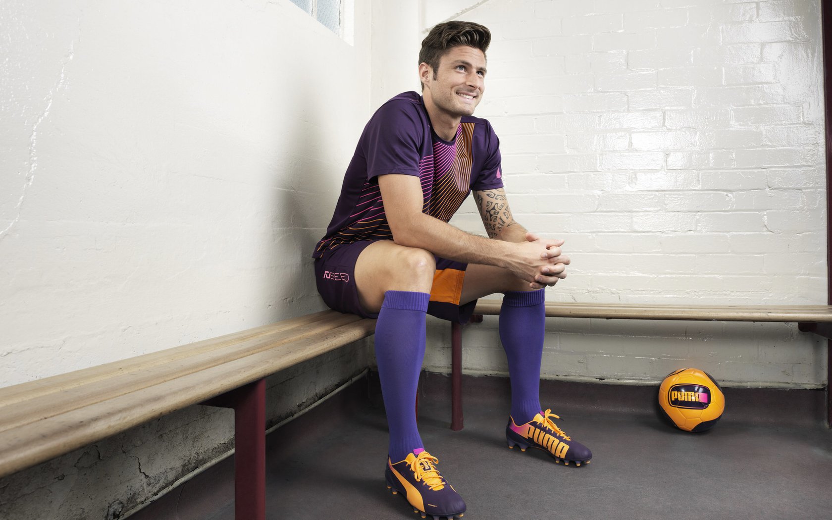 西亚卡姆连续12场20+，状态火热势不可挡！